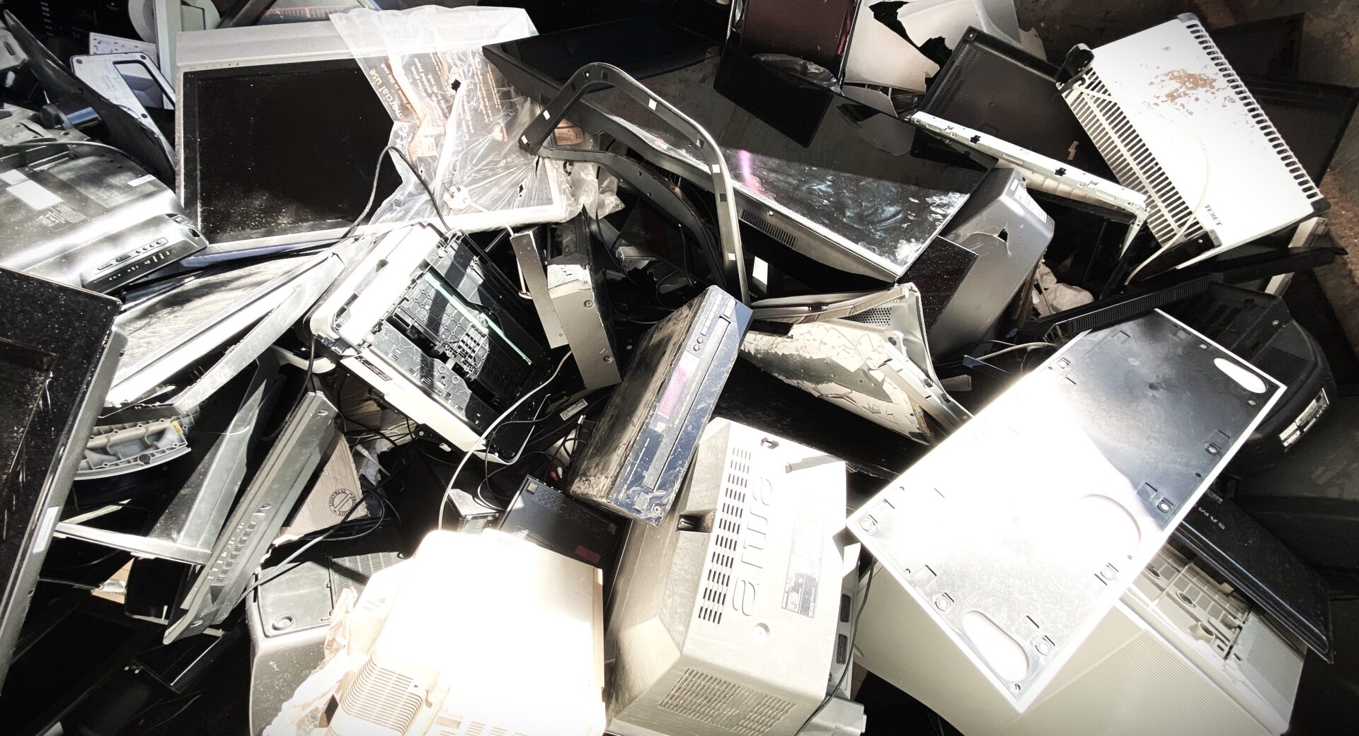 From Trash to Treasure: The Art of Recycling Household Technology